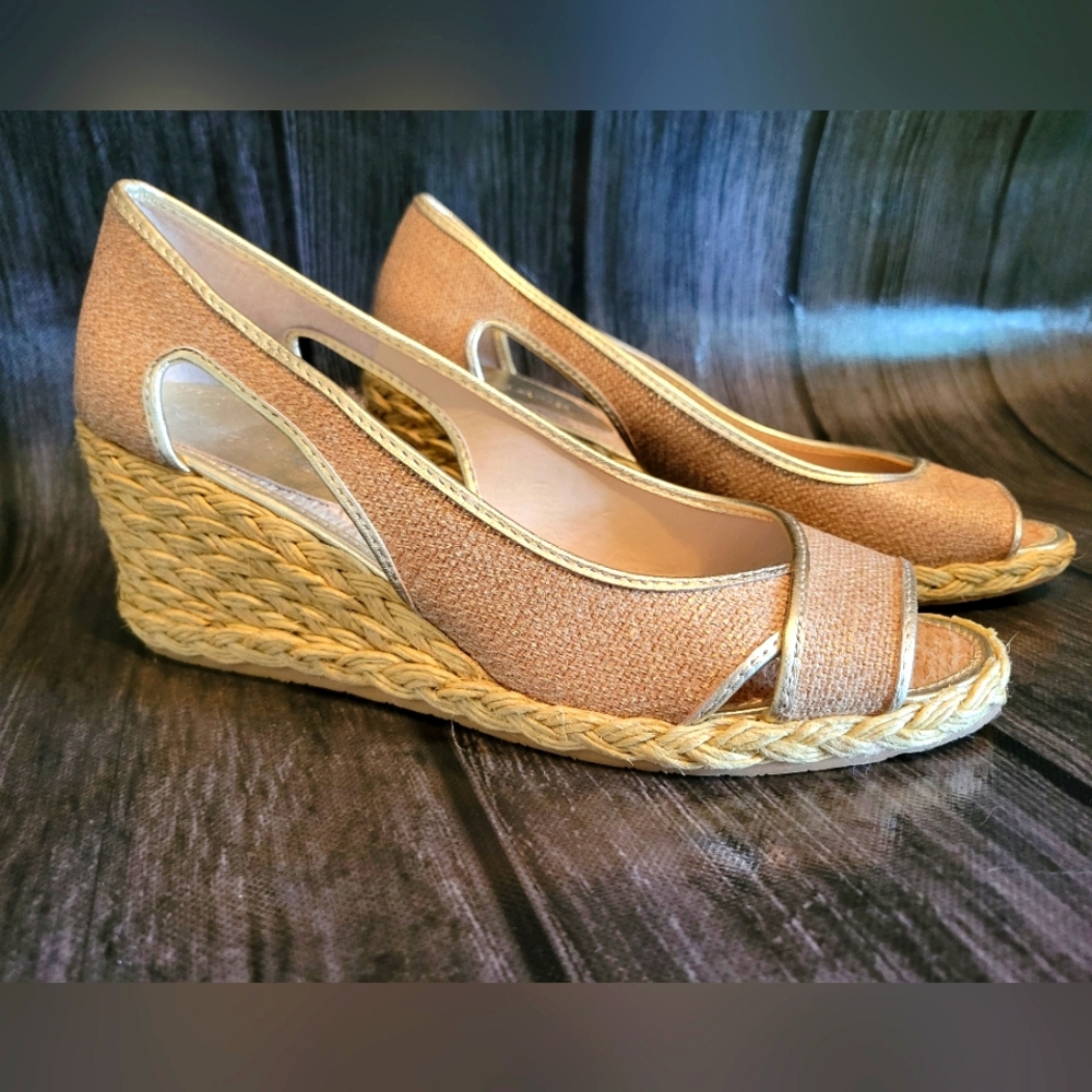 Donald J Pliner wedge